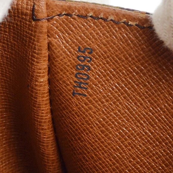 Louis Vuitton SAINT CLOUD GM SHOULDER BAG MONOGRAM - Picture 5 of 14